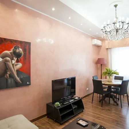 Stradivari Luxury Апартаменты